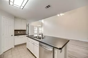 9923 Wake Bridge Dr, Frisco, TX 75035 - Photo 12