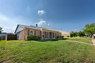 9210 Linda Vista Dr, Rowlett, TX 75088 - Photo 2