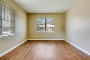 10000 Olmos Dr, Dallas, TX 75218 - Photo 18