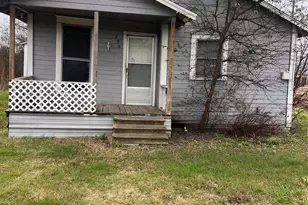 206 Third St, Hillsboro, TX 76645 - Photo 1