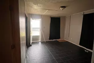 206 Third St, Hillsboro, TX 76645 - Photo 8