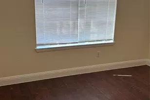 605 McQueary St, Arlington, TX 76012 - Photo 4