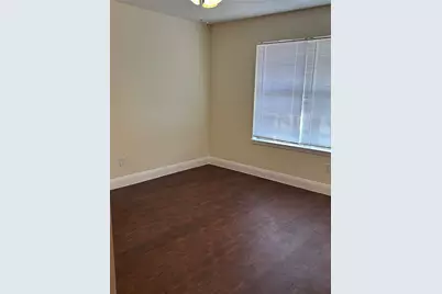 605 McQueary Street, Arlington, TX 76012 - Photo 2