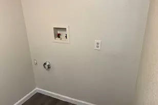 509 W Coffin St, Denison, TX 75020 - Photo 6