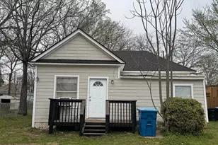 509 W Coffin St, Denison, TX 75020 - Photo 2