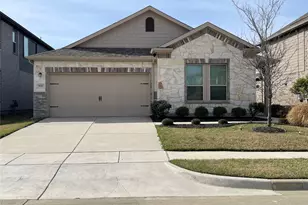 920 Waggoner Dr, Aubrey, TX 76227 - Photo 2