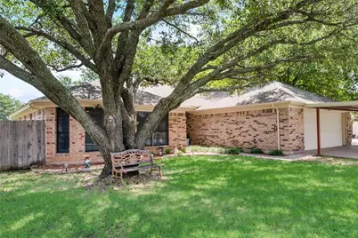 579 S Hitt Street, Boyd, TX 76023 - Photo 2
