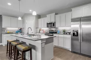 10389 Sarasota St, Grand Prairie, TX 76065 - Photo 2