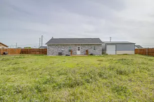 604 S Aquilla St, Itasca, TX 76055 - Photo 38