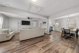 706 Horseshoe Dr, Beverly Hills, TX 76711 - Photo 6