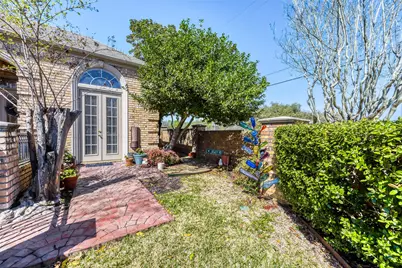 1000 Villa Drive, Fort Worth, TX 76120 - Photo 38