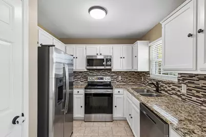 906 Bayfield Drive, Denton, TX 76209 - Photo 8