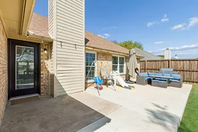 906 Bayfield Drive, Denton, TX 76209 - Photo 22