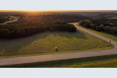 8213 Fullerton Drive, Cleburne, TX 76033 - Photo 2