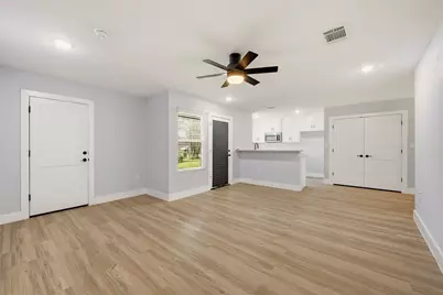 1523 W Bond Street, Denison, TX 75020 - Photo 6