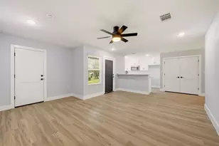 1523 W Bond St, Denison, TX 75020 - Photo 6