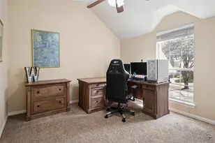 8301 Bartley Cir, Plano, TX 75025 - Photo 20