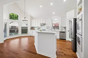 8301 Bartley Cir, Plano, TX 75025 - Photo 12