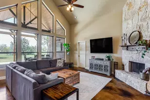 146 Fawna Dr, Azle, TX 76020 - Photo 4