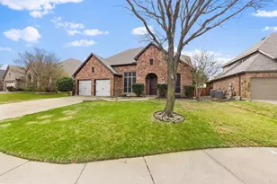 2304 Peppermill Dr, Little Elm, TX 75068 - Photo 2