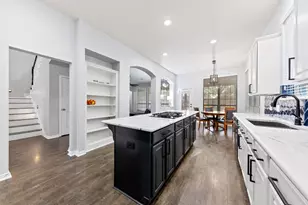 2304 Peppermill Dr, Little Elm, TX 75068 - Photo 10