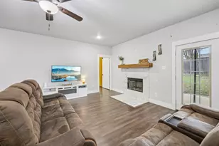 705 Lynnfield Dr, Arlington, TX 76014 - Photo 12