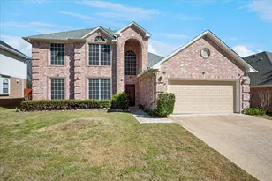 2317 Denham Dr, Arlington, TX 76001 - Photo 1