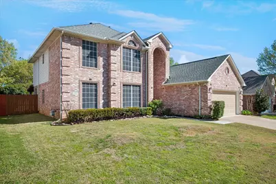 2317 Denham Drive, Arlington, TX 76001 - Photo 2