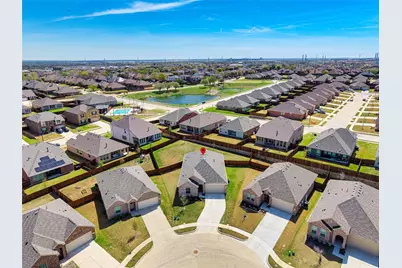 321 Sedalia Trail, Justin, TX 76247 - Photo 30