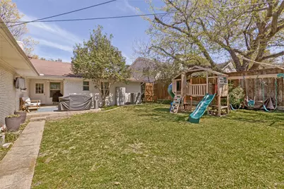 9358 Heatherdale Drive, Dallas, TX 75243 - Photo 16