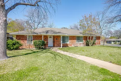 1001 Field Crest Court, Arlington, TX 76012 - Photo 2