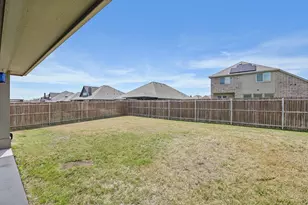1811 Sunflower Dr, Glenn Heights, TX 75154 - Photo 30