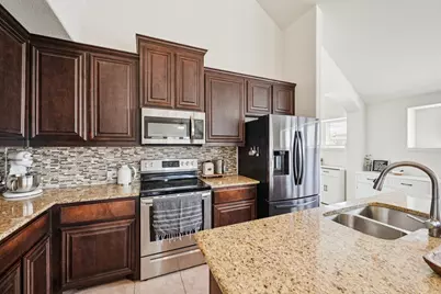 1811 Sunflower Drive, Glenn Heights, TX 75154 - Photo 8