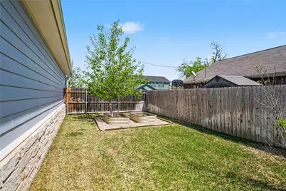2425 S 16th Street, Waco, TX 76706 - Photo 32