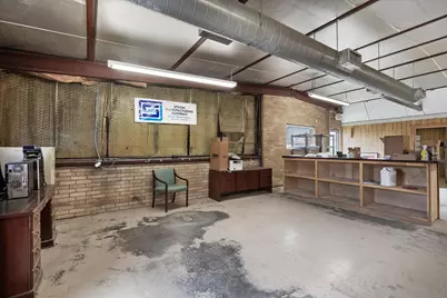 2305 N Main Street, Cleburne, TX 76033 - Photo 26