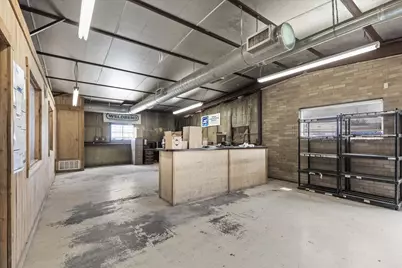 2305 N Main Street, Cleburne, TX 76033 - Photo 24