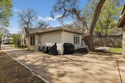 5715 Kenwood Avenue, Dallas, TX 75206 - Photo 36