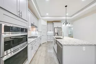 1102 Fort Worth St, Grand Prairie, TX 75050 - Photo 14