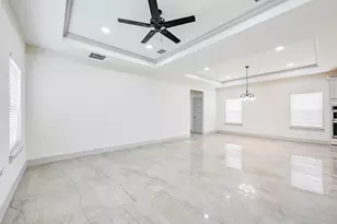1102 Fort Worth St, Grand Prairie, TX 75050 - Photo 22