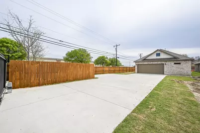 1102 Fort Worth Street, Grand Prairie, TX 75050 - Photo 30