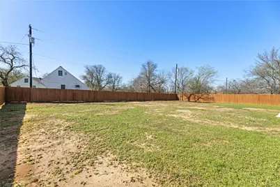 203 Red Bird Court, Cleburne, TX 76058 - Photo 26