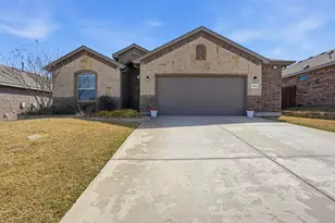 1502 Livermore Ln, Cleburne, TX 76033 - Photo 1