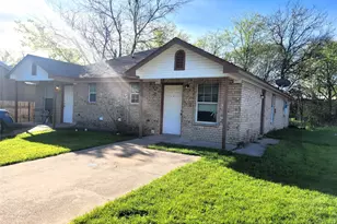 5209 Calloway St, Sansom Park, TX 76114 - Photo 1