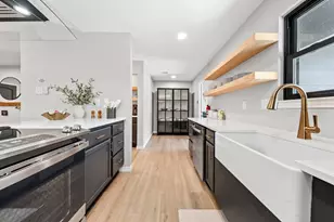 1190 Greenwood Ln, Waco, TX 76705 - Photo 14