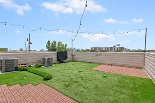 5609 Lindell Ave, Dallas, TX 75206 - Photo 2