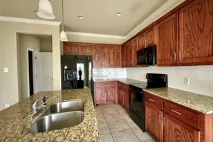 3508 S 4th St, Waco, TX 76706 - Photo 2