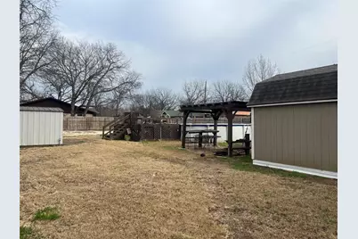 104 Dixon Street, Cleburne, TX 76033 - Photo 34