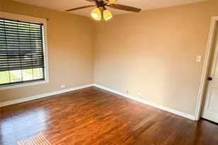 104 Dixon St, Cleburne, TX 76033 - Photo 10