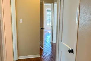 104 Dixon St, Cleburne, TX 76033 - Photo 8