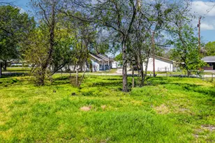 201 S 4th St, Crandall, TX 75114 - Photo 24